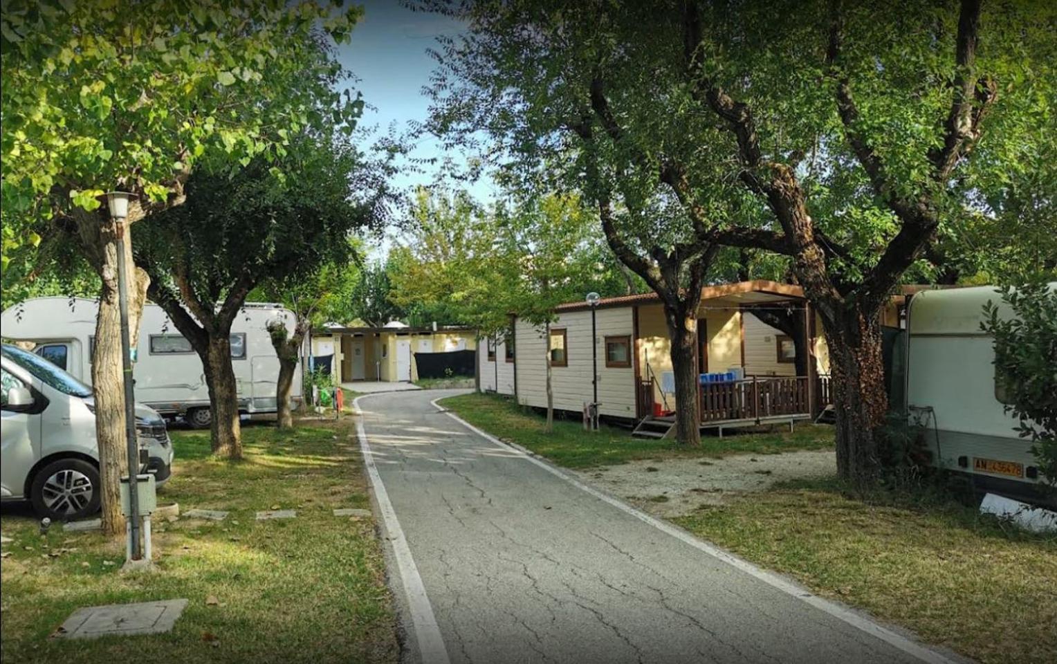 L'Oasi Di Lulu' Hotel Senigallia Ngoại thất bức ảnh